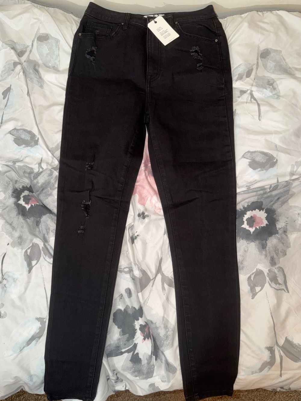 Forever 21 Black Distressed Skinny Jeans High Rise